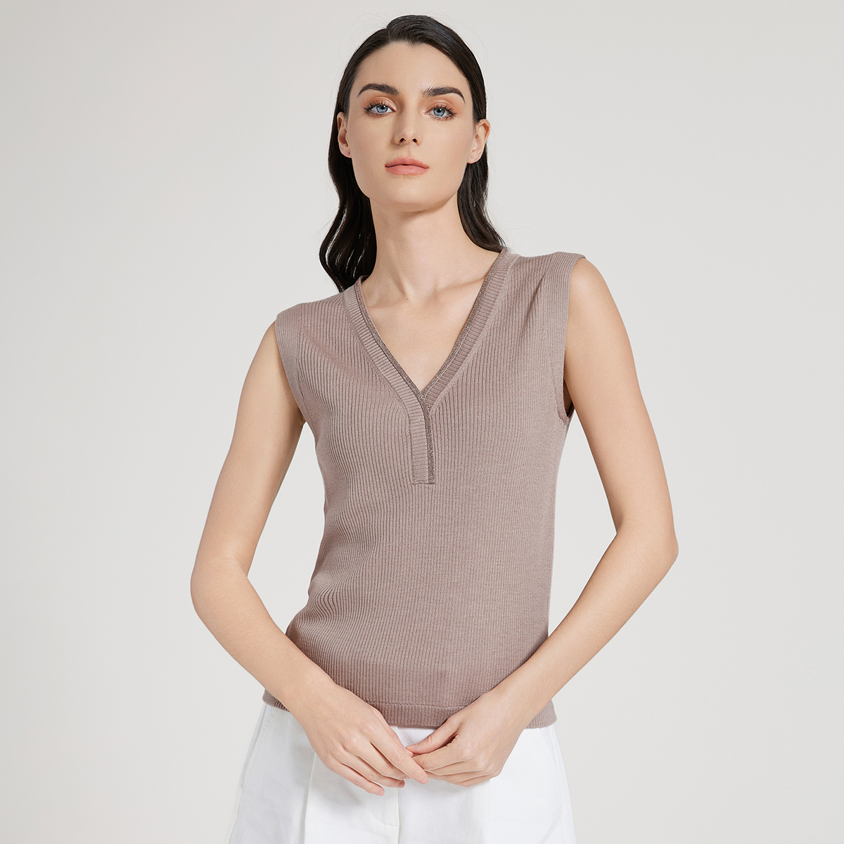 2025 Women's simple solid color wool silk V-neck vest sweater BC1007