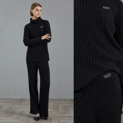 Elegant Woolen Set with Tailored Top and Slim Pants